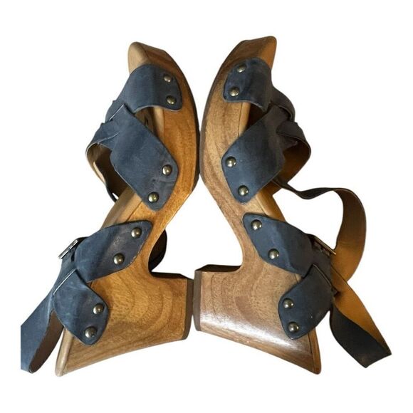 Korks Women Size 8M Grey Leather Sandals Heels Platforms Studded Buckle Strappy - Picture 2 of 12